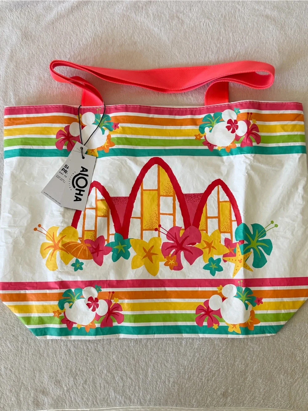 NWT Aloha Collection Disney Aulani Splash-Proof Tote Bag